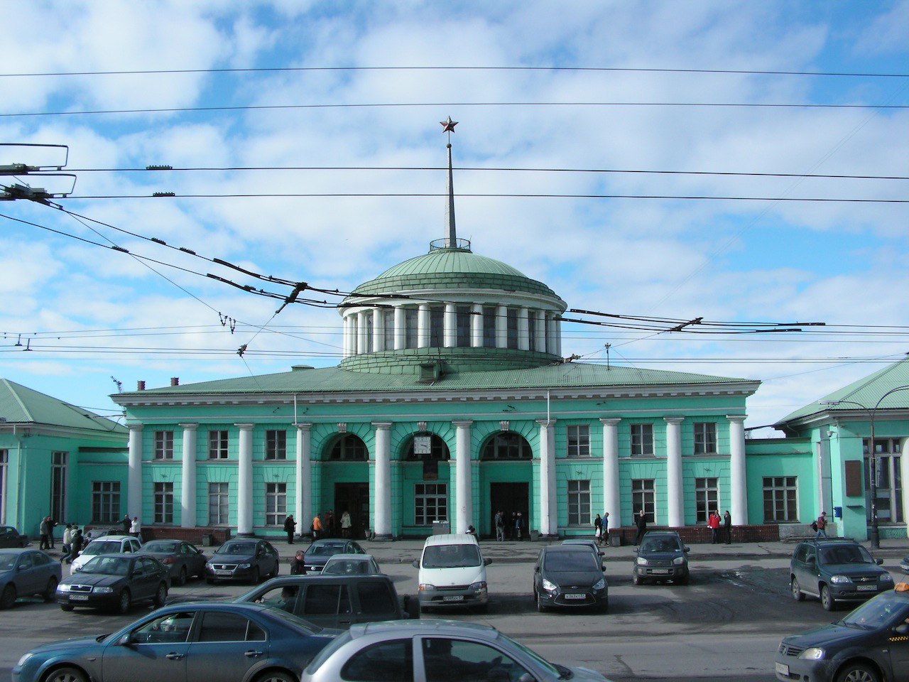 Железнодорожный вокзал Мурманска
