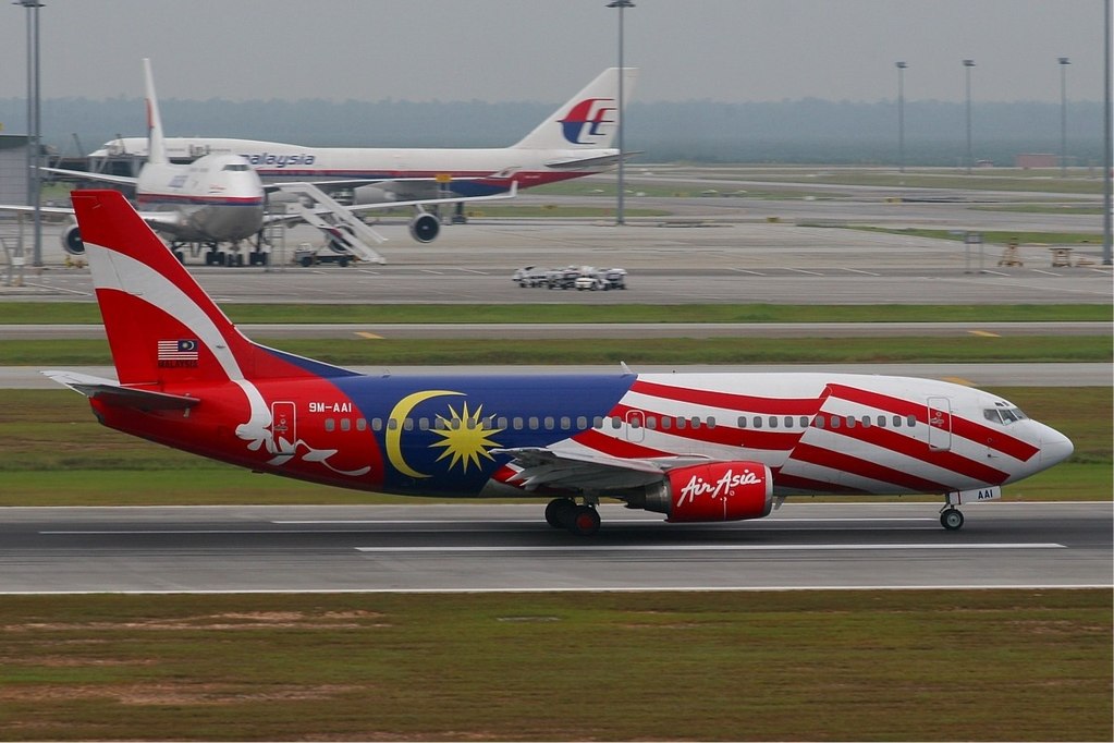 Самолет крупнейшей лоукост авиакомпании Азии AirAsia.
