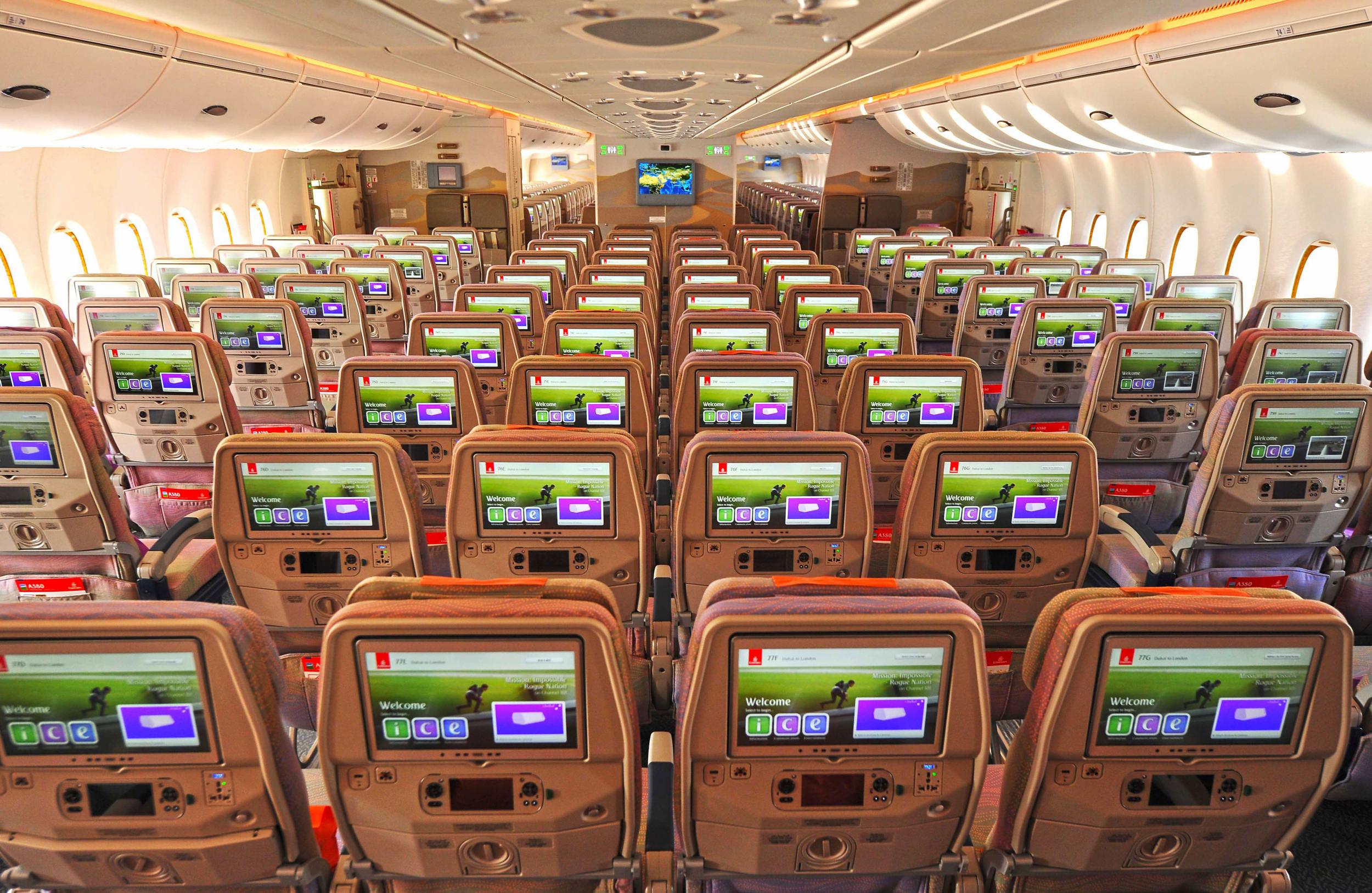 Airbus A380 Emirates, эконом-класс