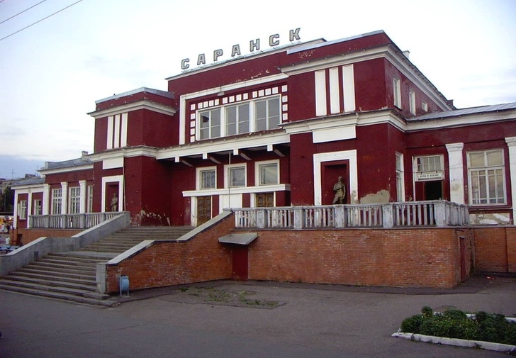  Здание вокзала в Саранске, 1994 год