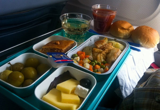 Еда на борту самолета