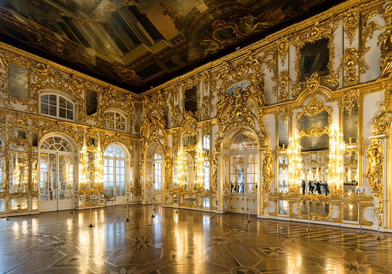 Екатерининский дворец в Санкт-Петербурге