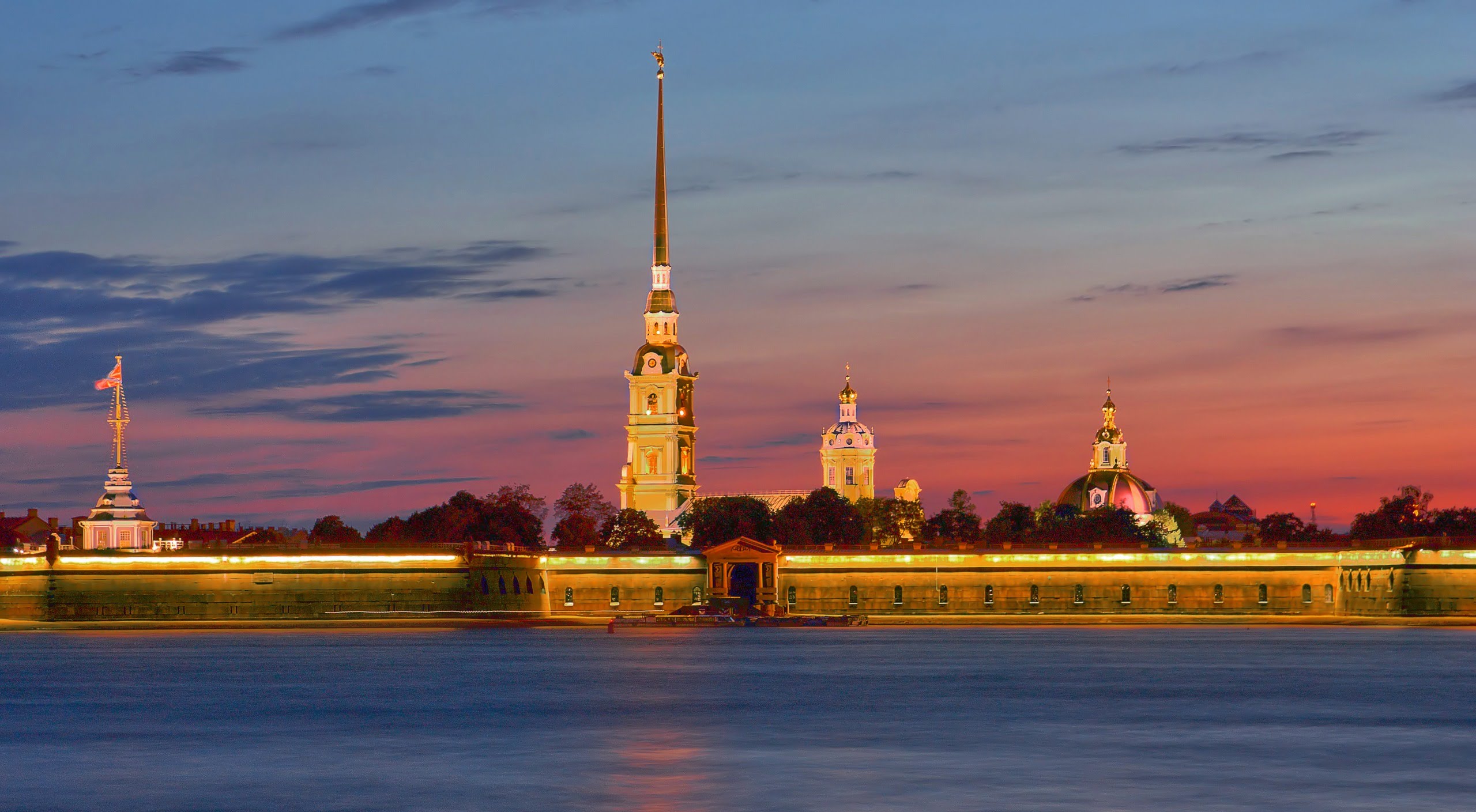 Два санкт петербурга. Петропавловская крепость в Санкт-Петербурге. Санкт-Петербург Петропавловская крепость 1703. Санкт- Петербург Петропа́вловская кре́пость. Питер достопримечательности Петропавловская крепость.